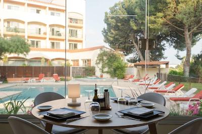 ل ماز دز ارکادز