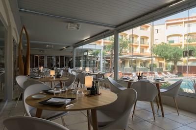 ل ماز دز ارکادز