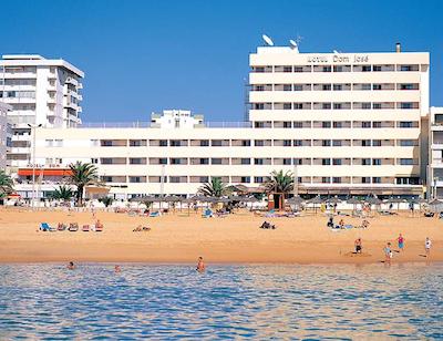 دم جس بیچ هتل