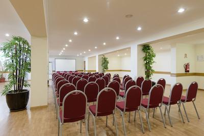 دم جس بیچ هتل