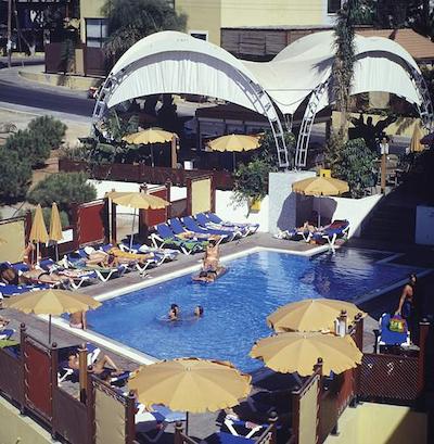 سناتر هتل اپارتمنتز