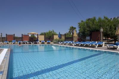 سناتر هتل اپارتمنتز