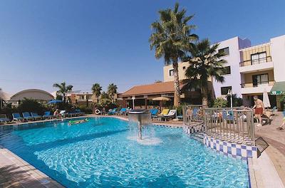 سناتر هتل اپارتمنتز