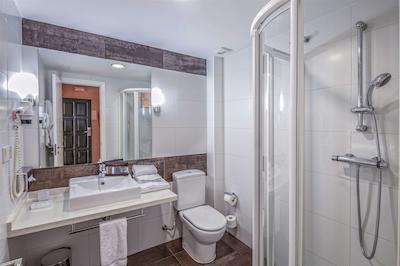 لز امیگوز بیچ کلوب