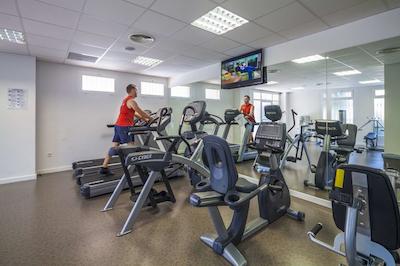 لز امیگوز بیچ کلوب