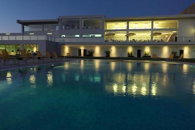 گوا هتل مندیم د باستو