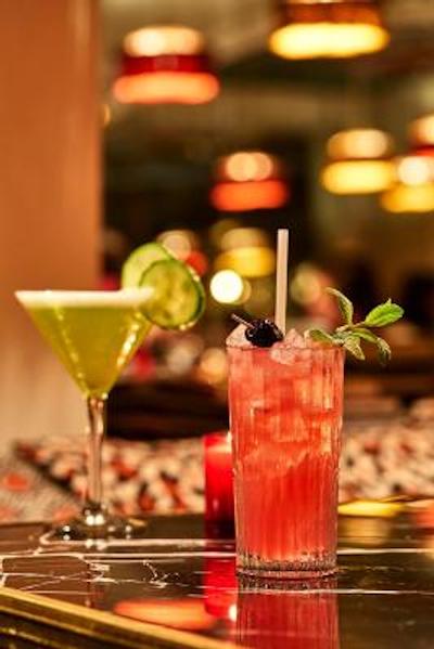 ماما شلتر پاریز