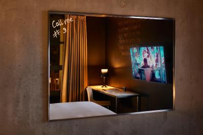 ماما شلتر پاریز