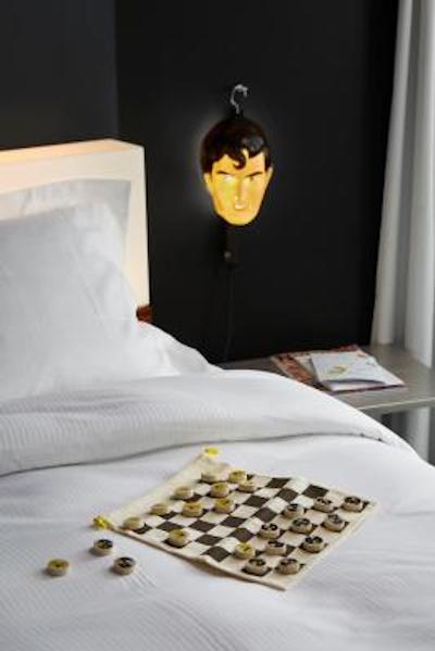 ماما شلتر پاریز