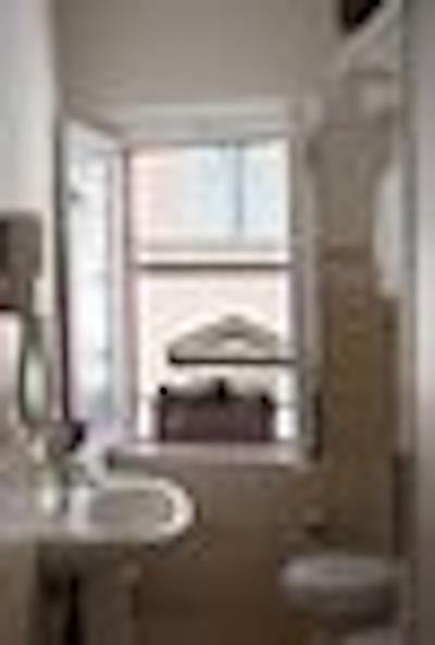 پاندئون این