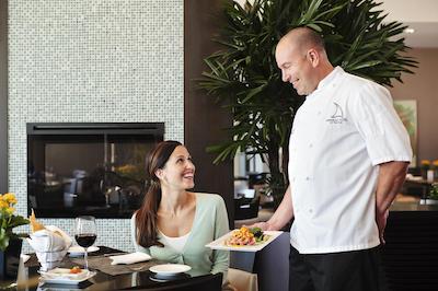 پیناکل هتل ات د پیر