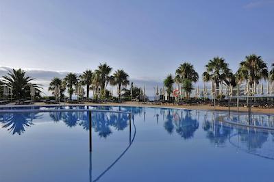 فور ویوز اُسیز