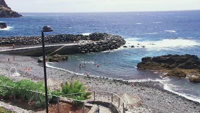 فور ویوز اُسیز