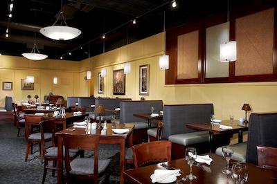 شراتون سویتز کالگاری ایو کلیر