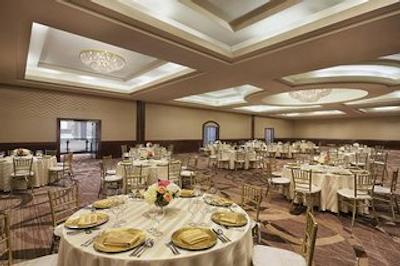 شراتون سویتز کالگاری ایو کلیر