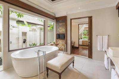 د لاگونا ا لوکسوری کالکشن ریزرت اند اسپا