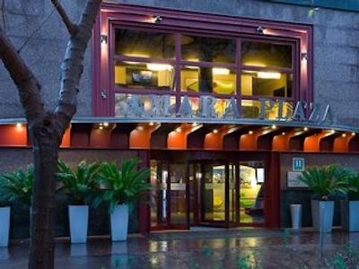 سیلکن امارا پلازا سان سباستین