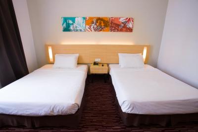 پرست هتل کوالا لومپور-مدان توانکو