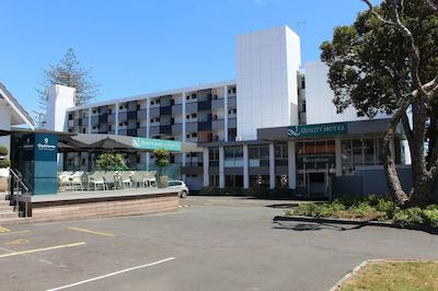 کوالیتی هتل پارنل