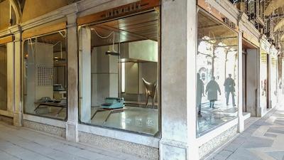 رسیدنزا فاوارو