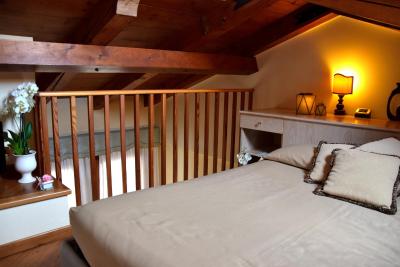 رسیدنزا فاوارو