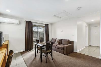 کمفرت این سیلور بیرچ متر این