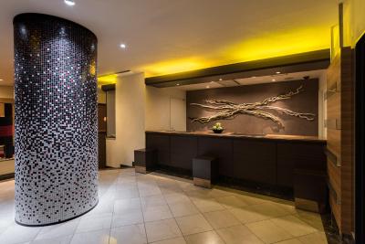 د ب اُچانمیزو