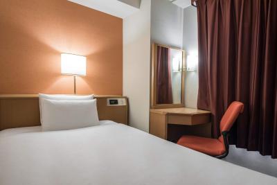 د ب اُچانمیزو