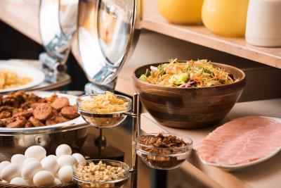 د ب اُچانمیزو