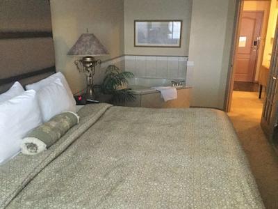 پرستیج رادیوم هت اسپرینگز ریزرت پرمیر کالکشن