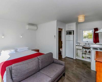 اکنو لج ناپیر