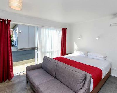 اکنو لج ناپیر