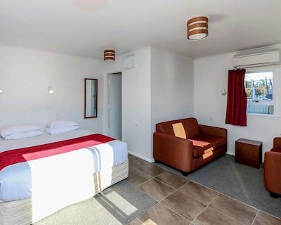 اکنو لج ناپیر