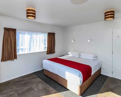 اکنو لج ناپیر