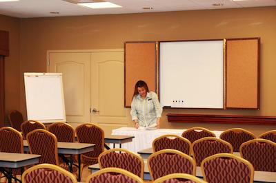 هامپتون این اند سویتز اُکالا-بلویو