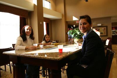 هامپتون این اند سویتز اُکالا-بلویو