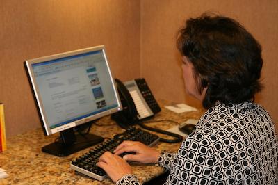 هامپتون این اند سویتز اُکالا-بلویو