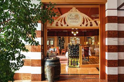 استیجنبرجر هتل اند اسپا باد پیرمنت