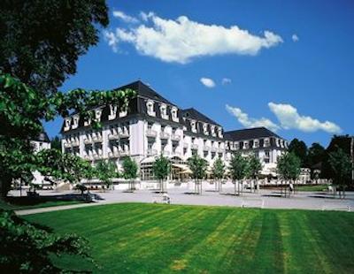 استیجنبرجر هتل اند اسپا باد پیرمنت