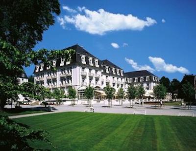 استیجنبرجر هتل اند اسپا باد پیرمنت