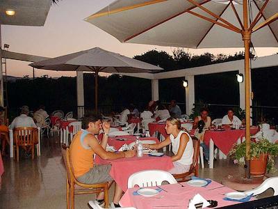 استفانز هتل اپارتمنتز