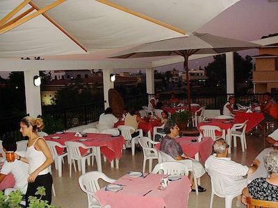 استفانز هتل اپارتمنتز