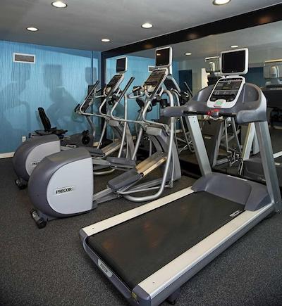 هموود سویتز بای هیلتون اسیتل-کنونشن سنتر-پیک استریت