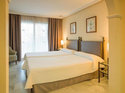 منارک سولتن اپاردتل