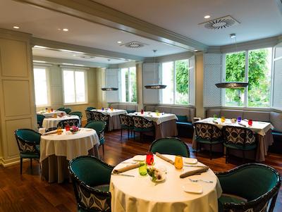 منارک سولتن اپاردتل