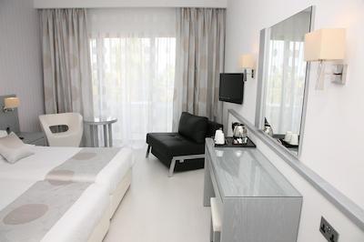 است گئورج هتل اند اسپا ریزرت