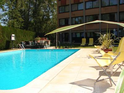 هتل ل سکستانت