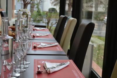 هتل ل سکستانت