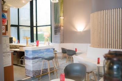 هتل ل سکستانت