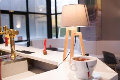 هتل ل سکستانت